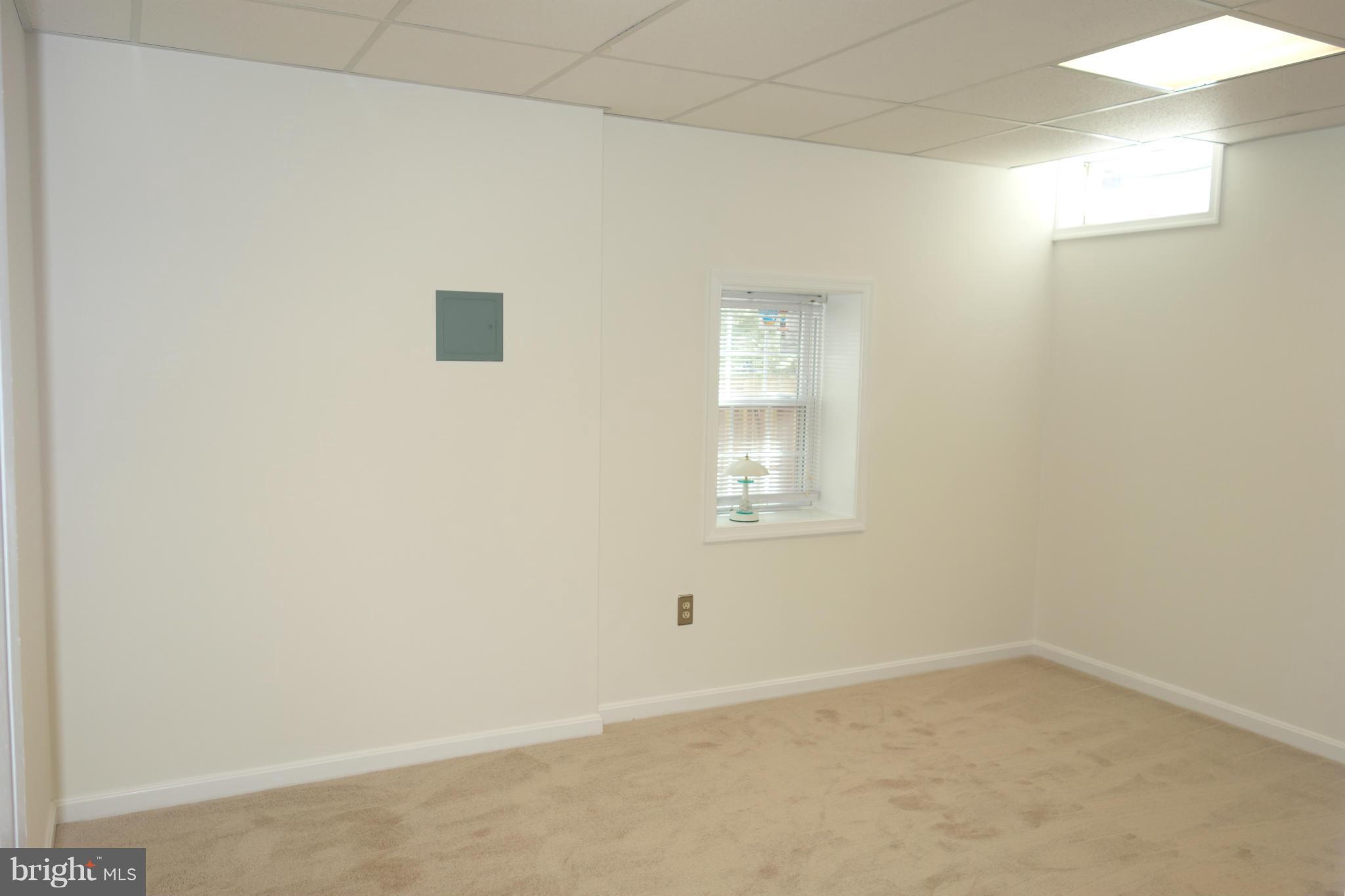 VALLEY STREAM ESTATES - Residential