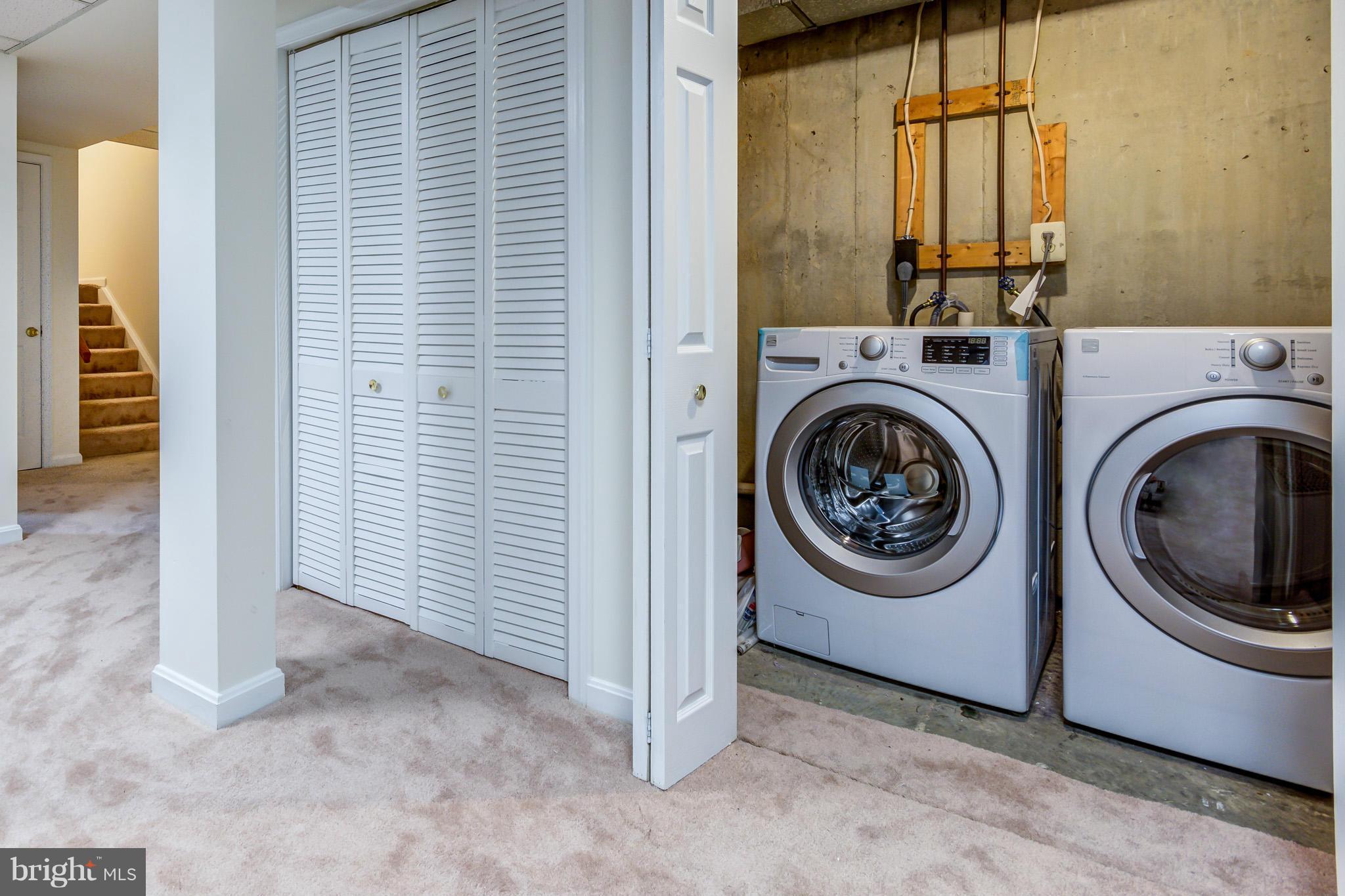 VALLEY STREAM ESTATES - Residential