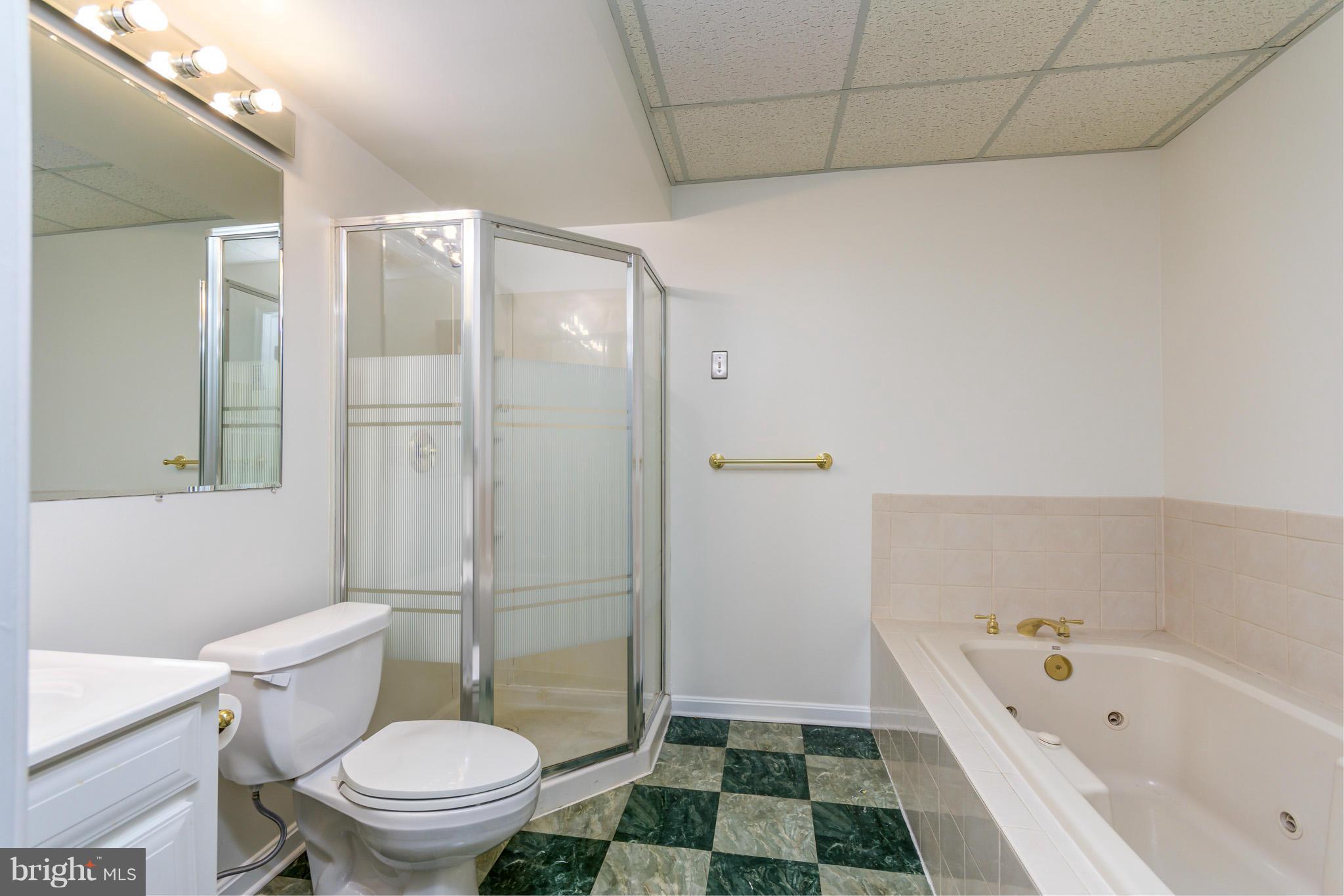 VALLEY STREAM ESTATES - Residential