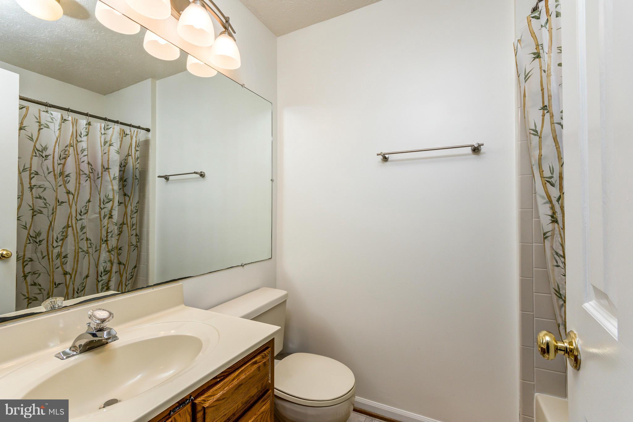 VALLEY STREAM ESTATES - Residential