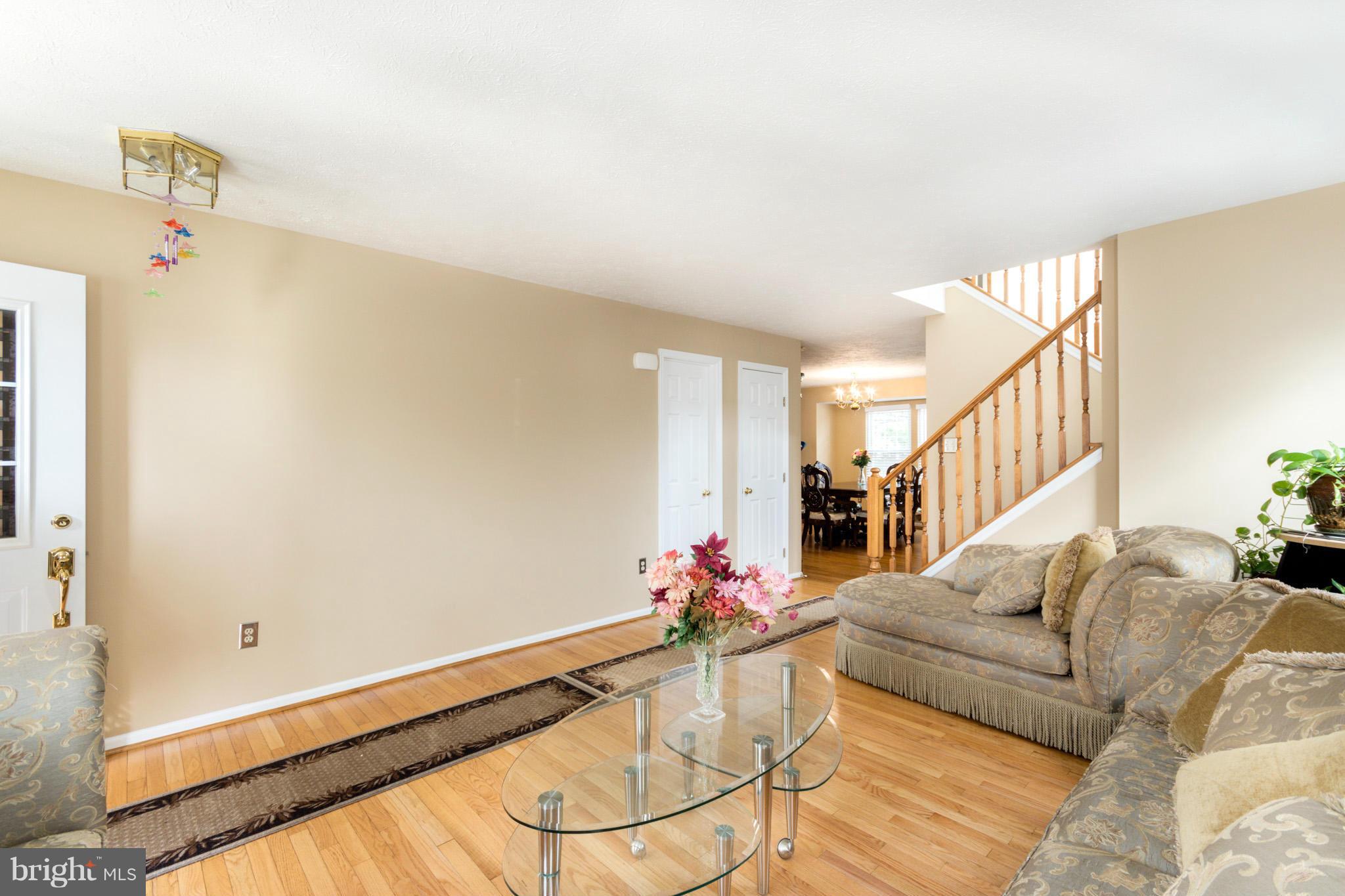 VALLEY STREAM ESTATES - Residential