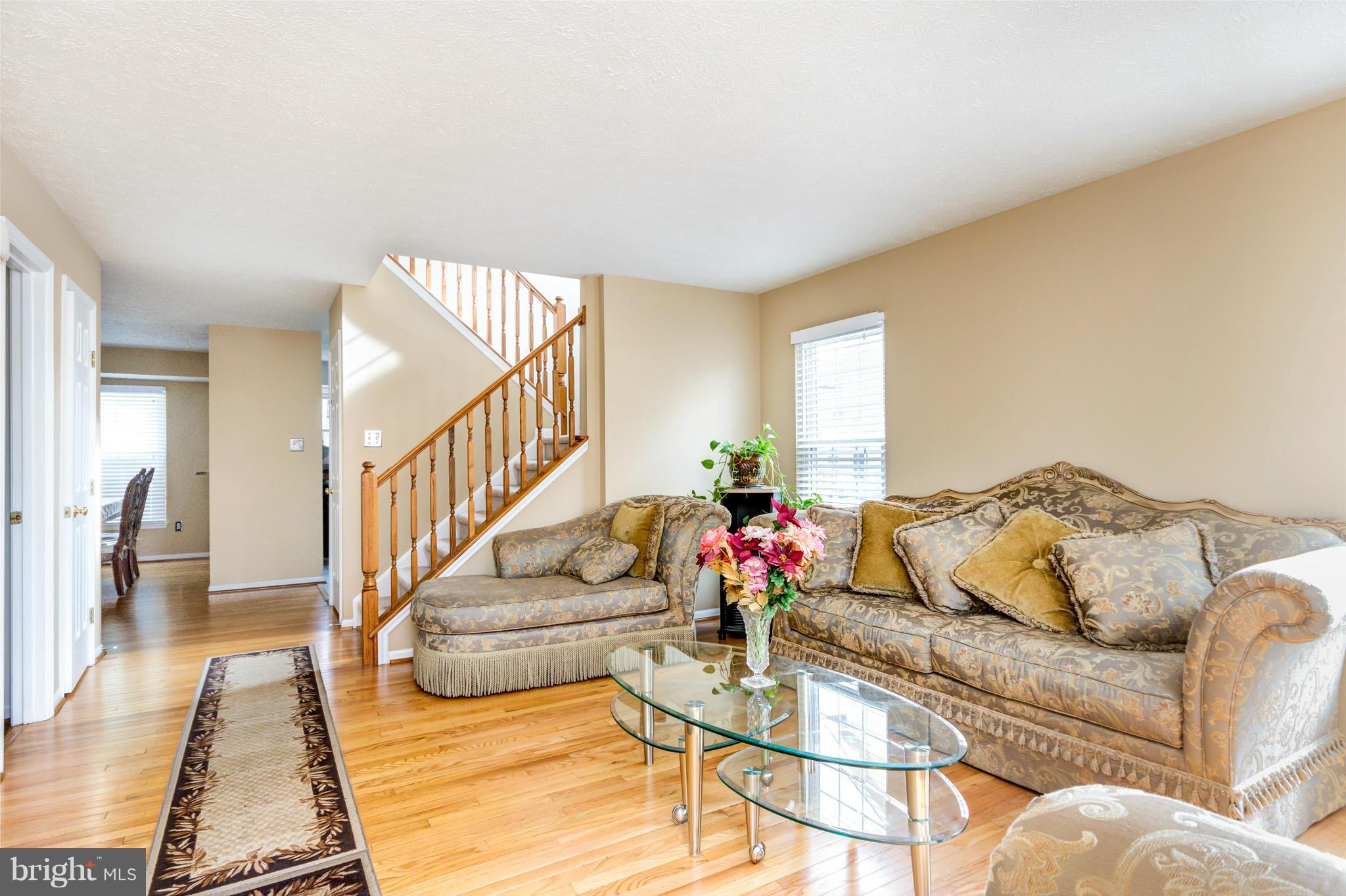 VALLEY STREAM ESTATES - Residential