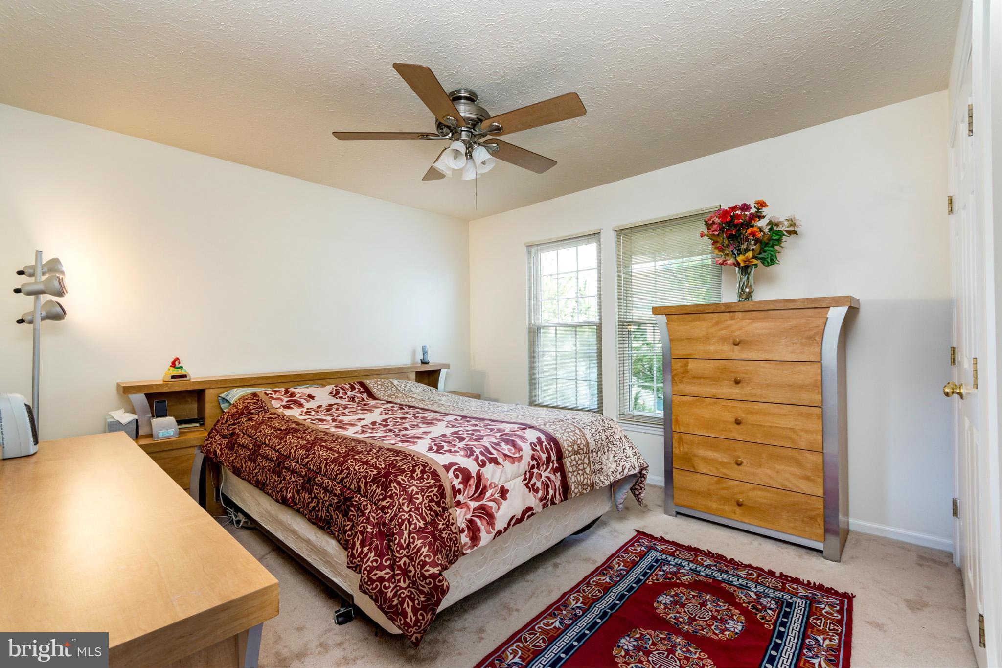 VALLEY STREAM ESTATES - Residential