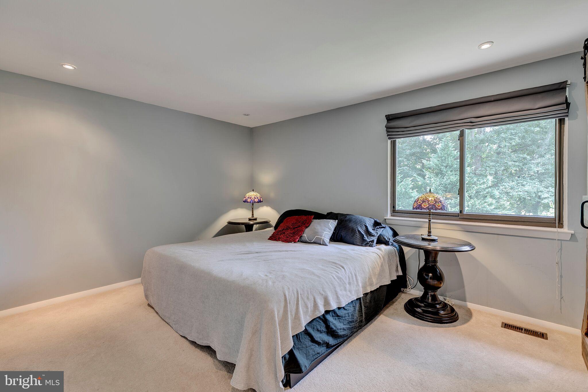 POINTER RIDGE - Residential