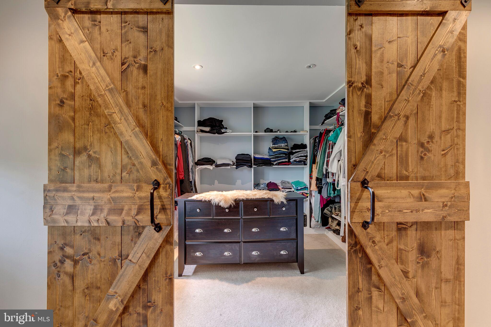 POINTER RIDGE - Residential