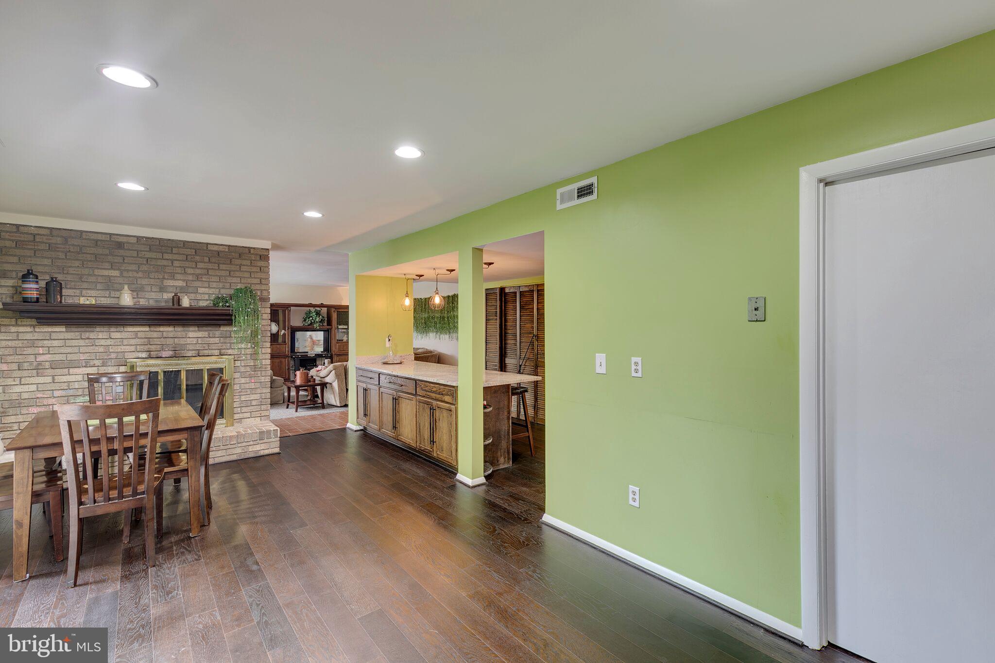 POINTER RIDGE - Residential