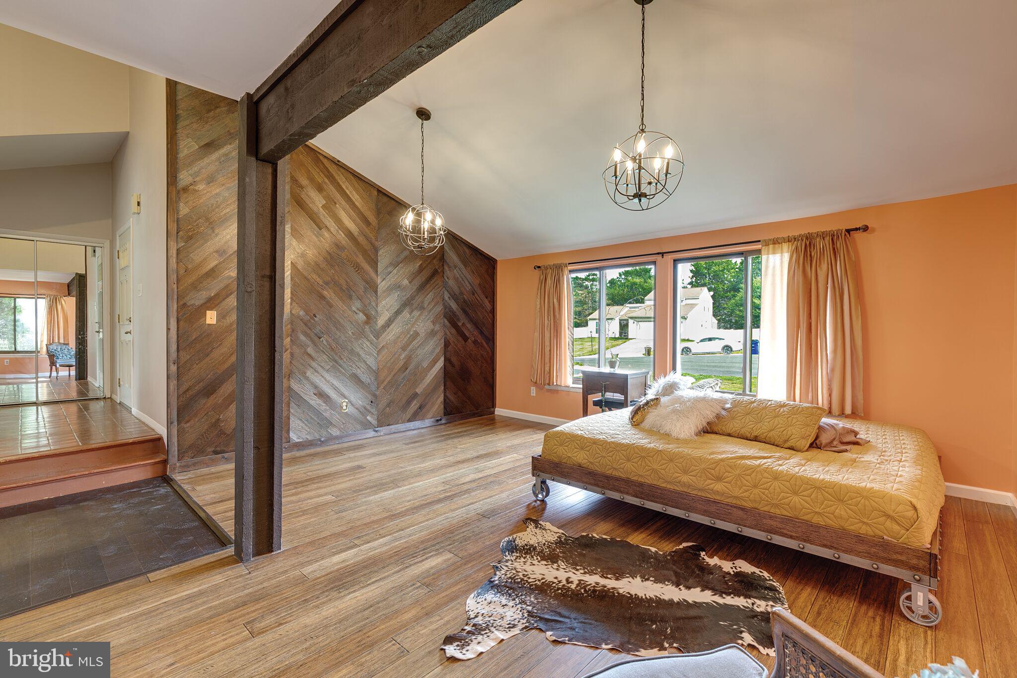 POINTER RIDGE - Residential