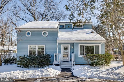 225 DOBSON LANE CHERRY HILL NJ 08003