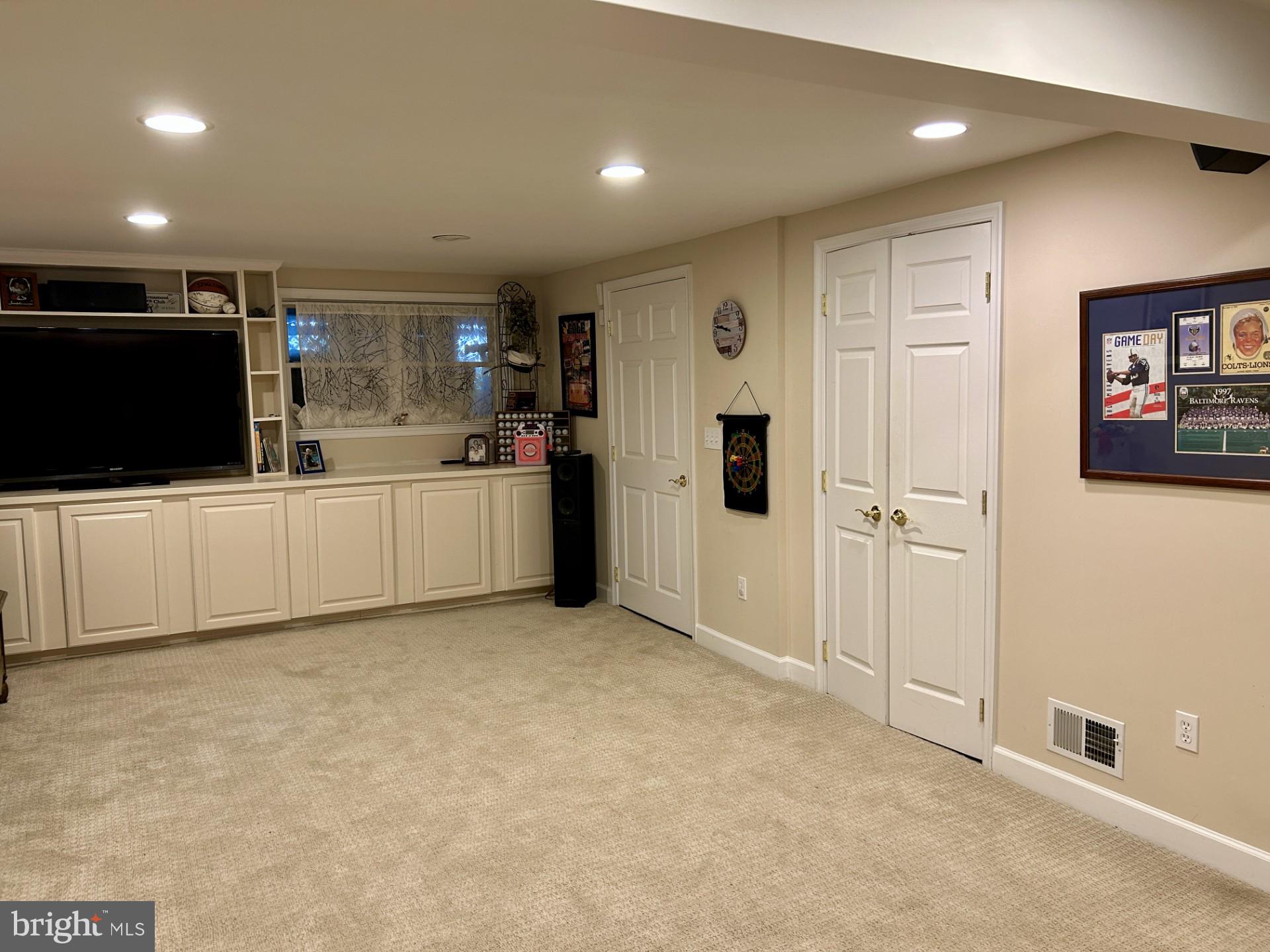 LAKELAND - Residential