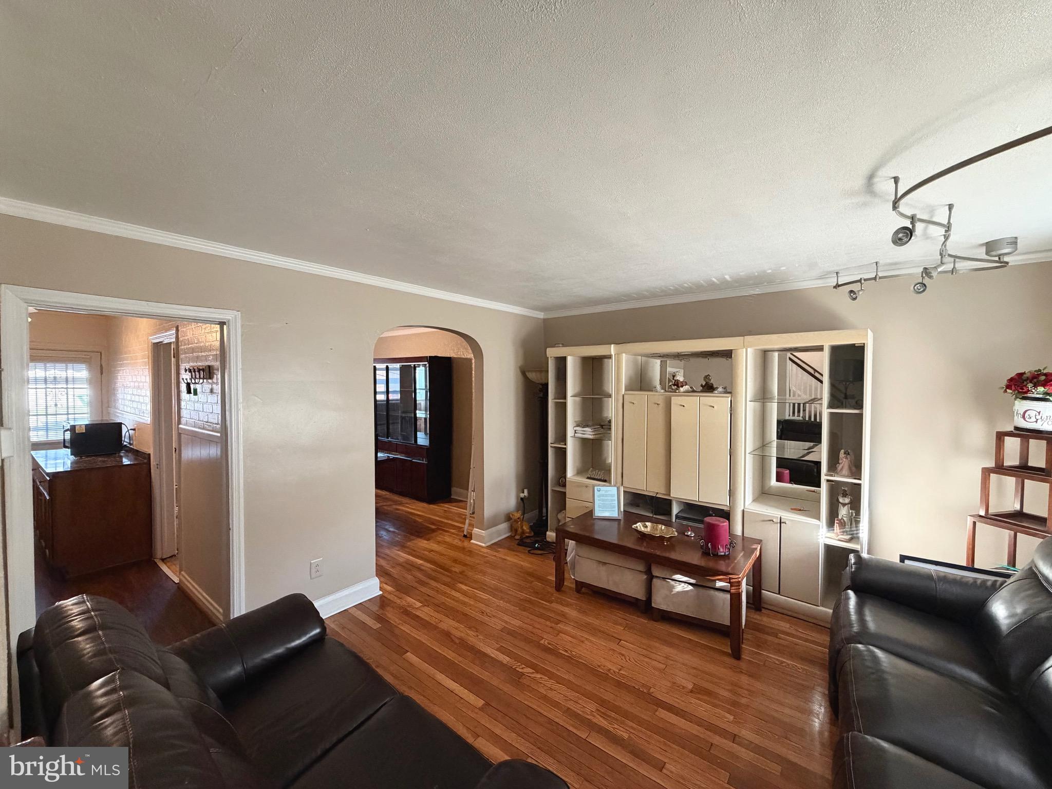 ARLINGTON - Residential