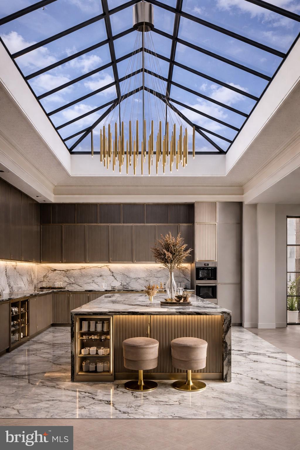 FALCONHURST - Residential