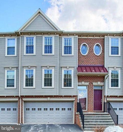 Townhouse For Rent - 6312 Creekbend Drive<br/> Cumberland County, MECHANICSBURG, PA 17050