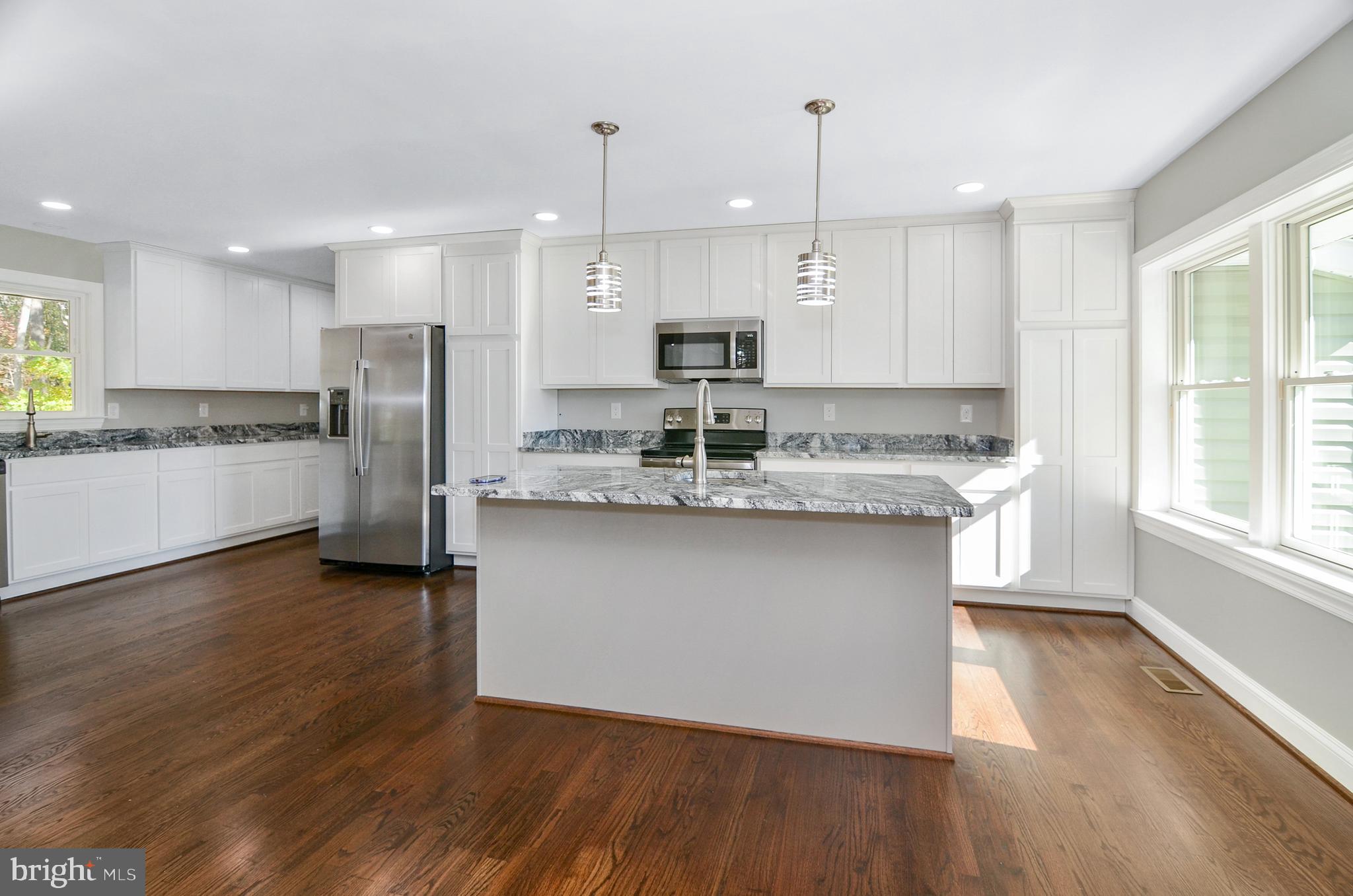 HAMPSTEAD - Residential