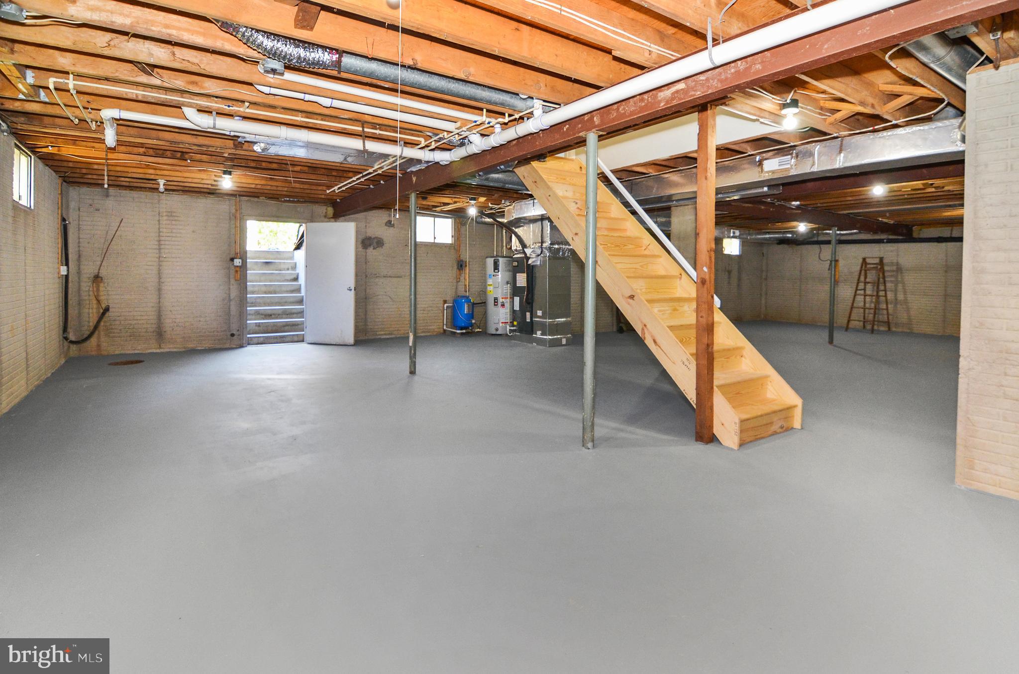 HAMPSTEAD - Residential