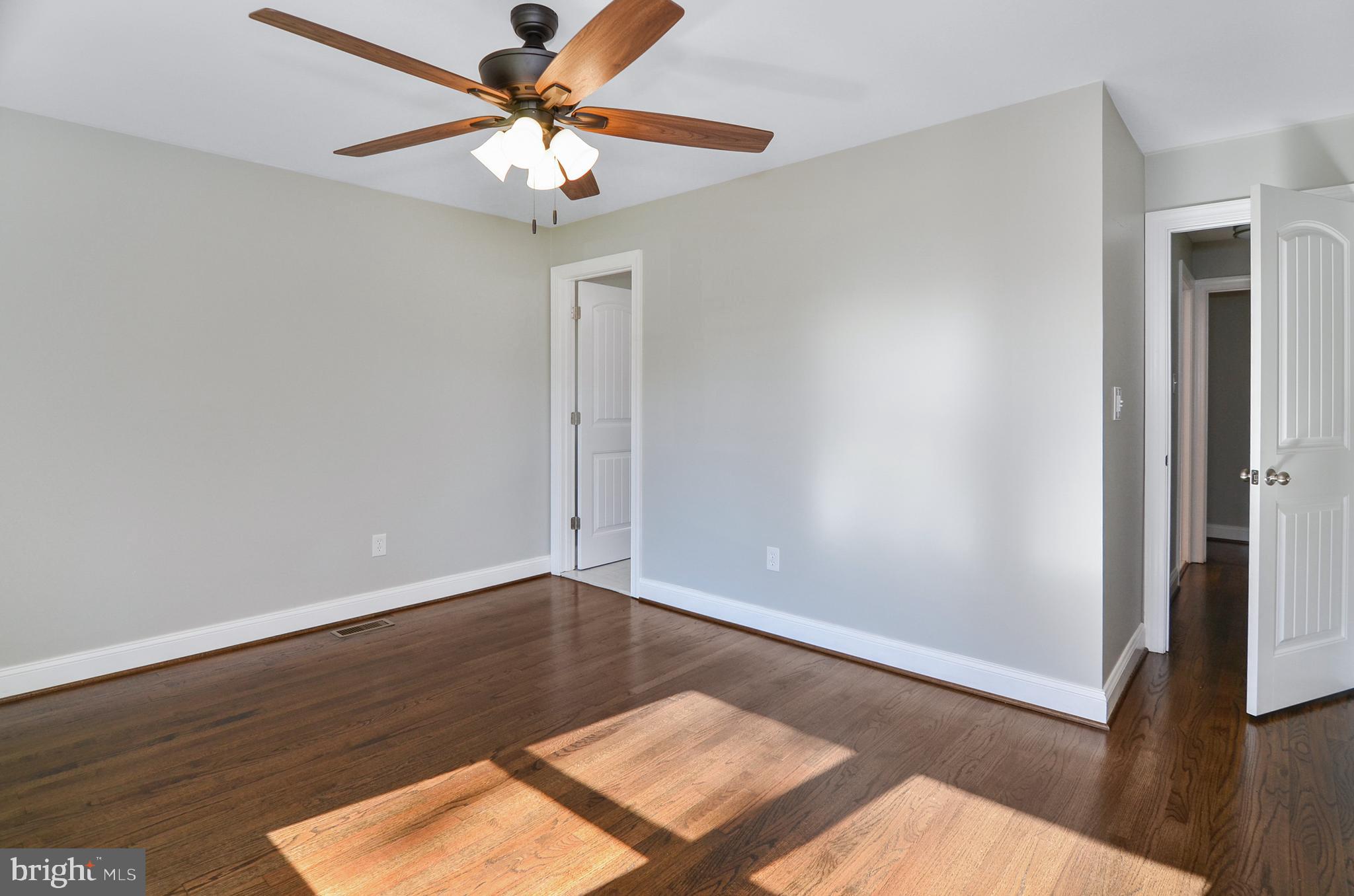 HAMPSTEAD - Residential