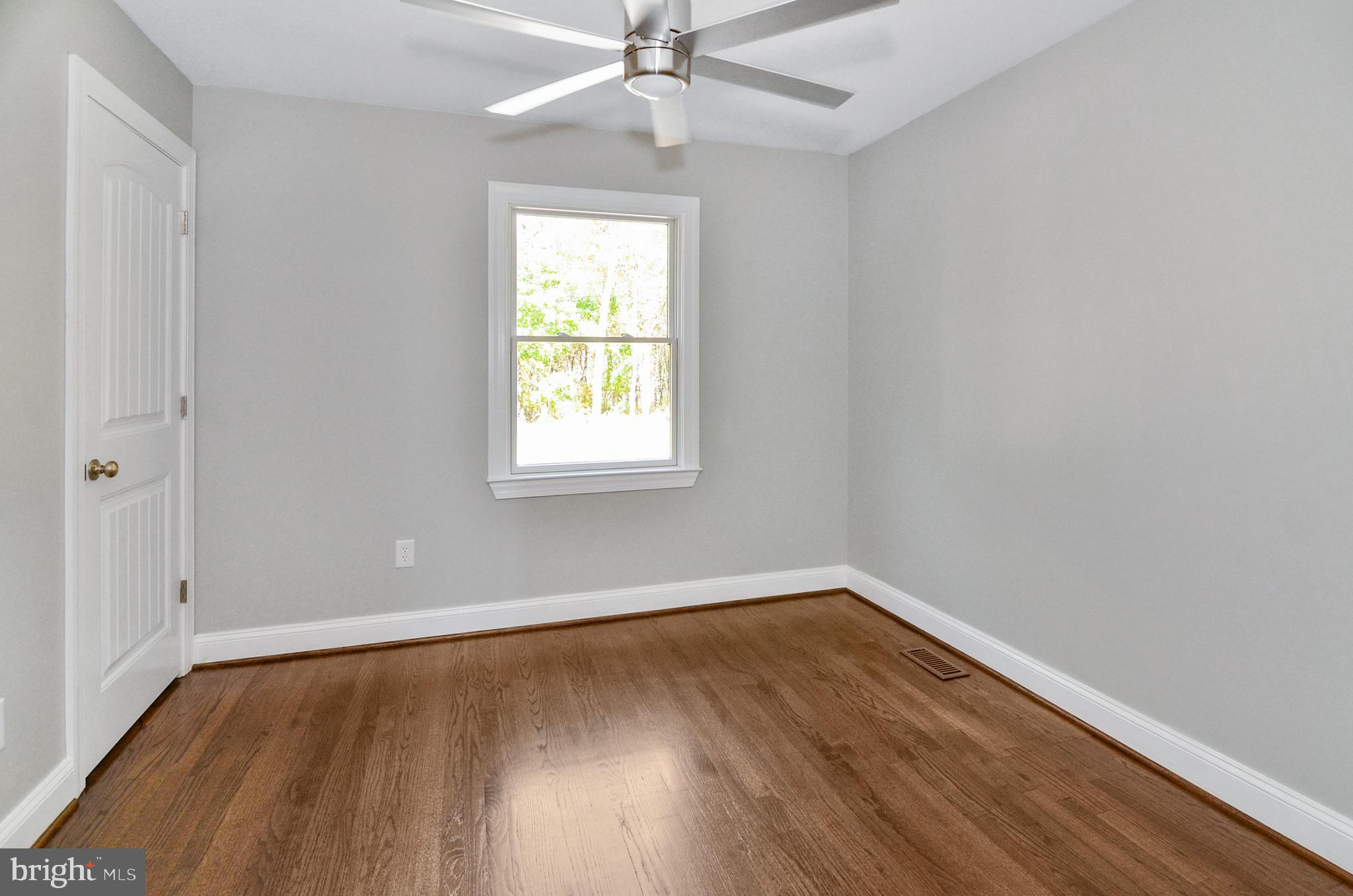 HAMPSTEAD - Residential