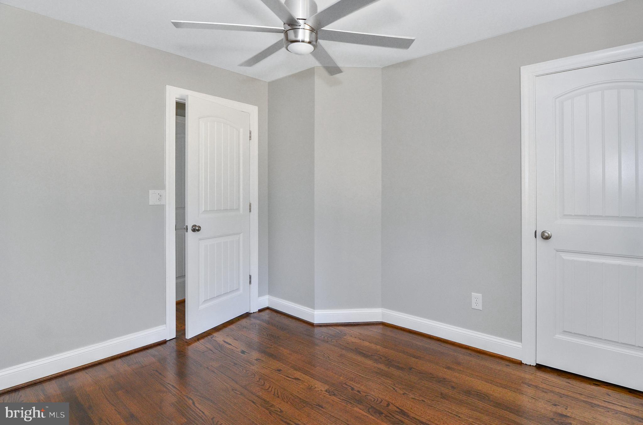 HAMPSTEAD - Residential