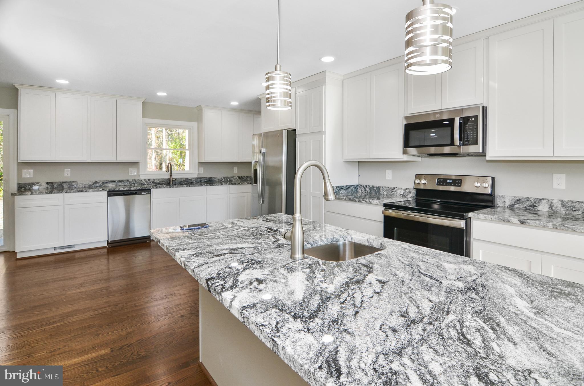 HAMPSTEAD - Residential