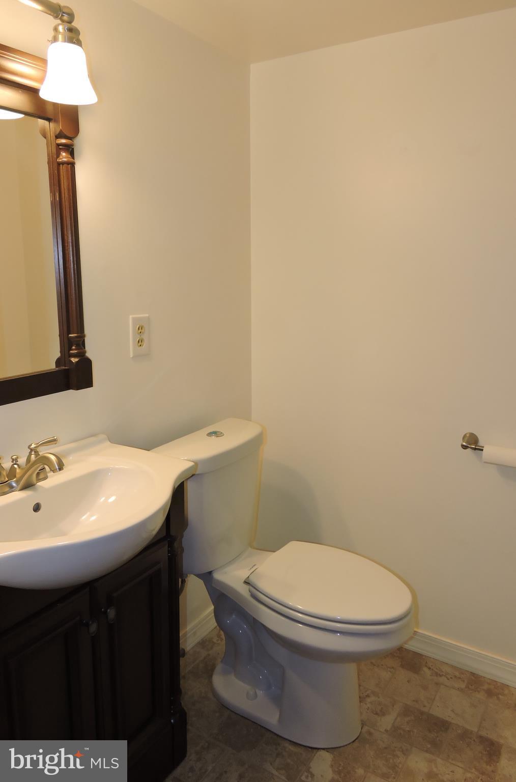 WARR LAKES - Residential Lease