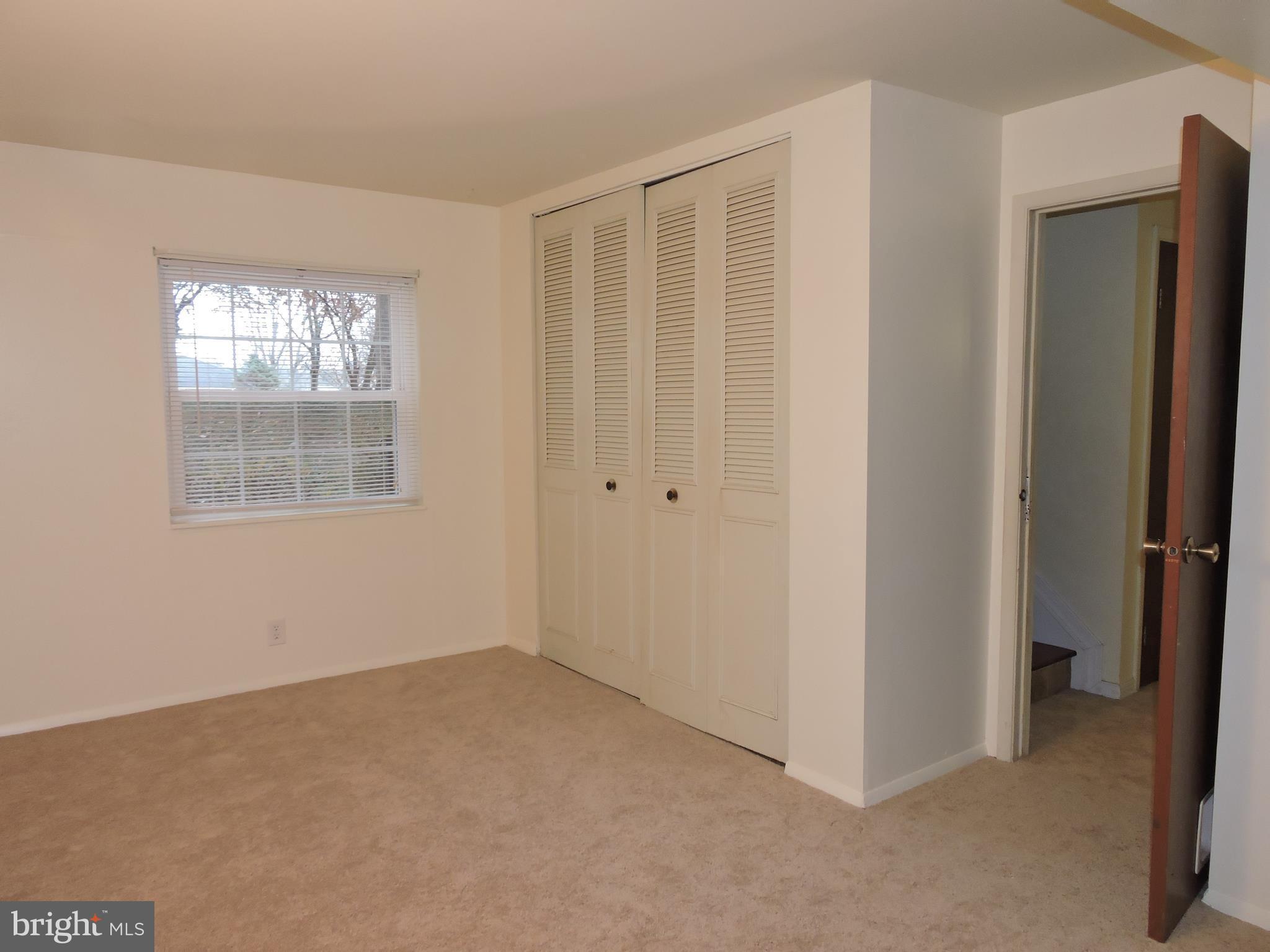 WARR LAKES - Residential Lease