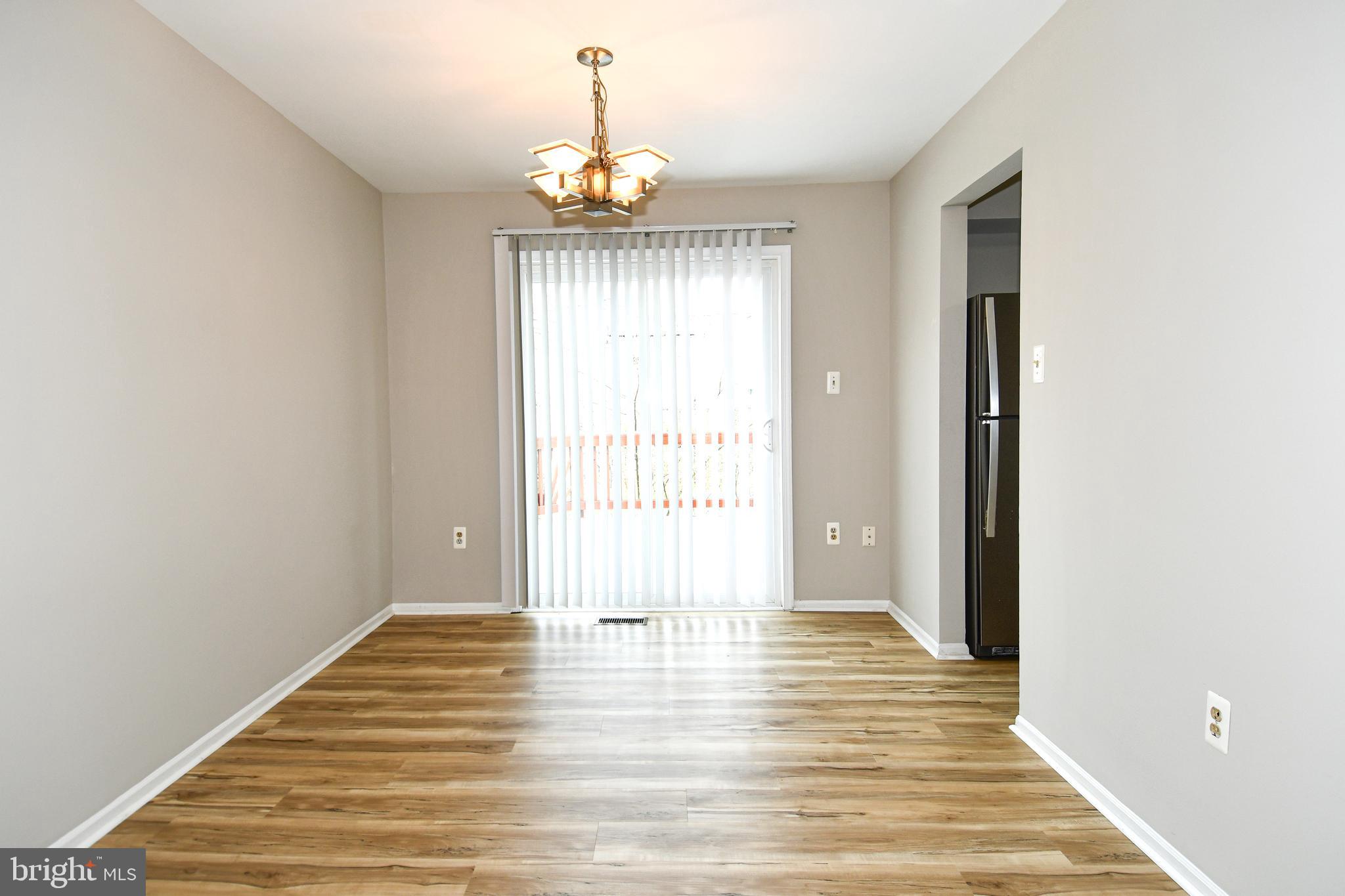 LAKE RIDGE - Residential