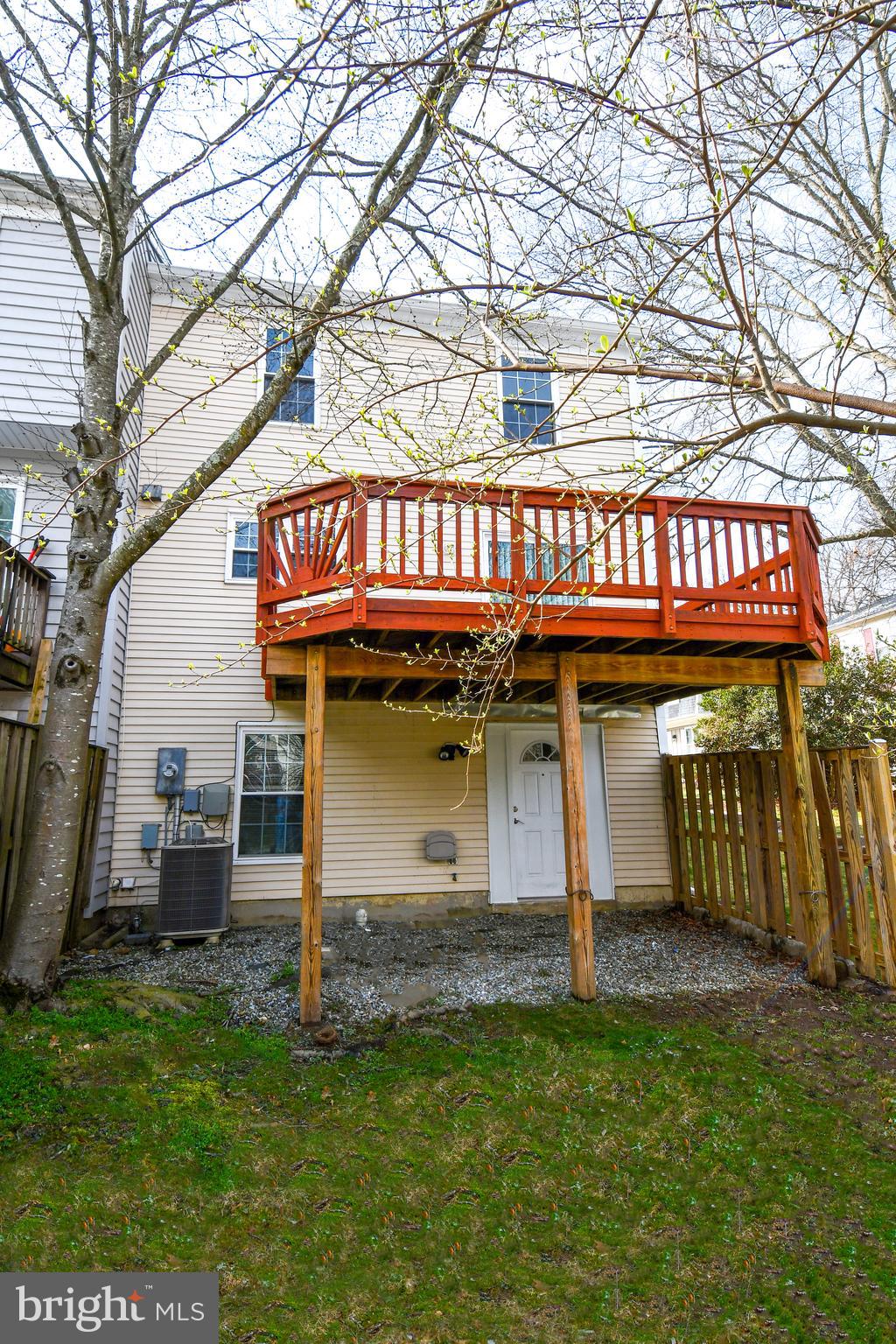 LAKE RIDGE - Residential