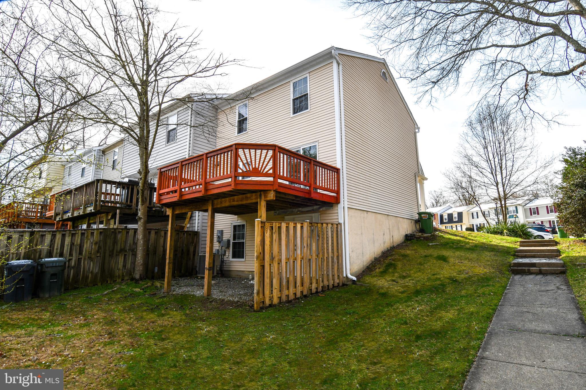 LAKE RIDGE - Residential