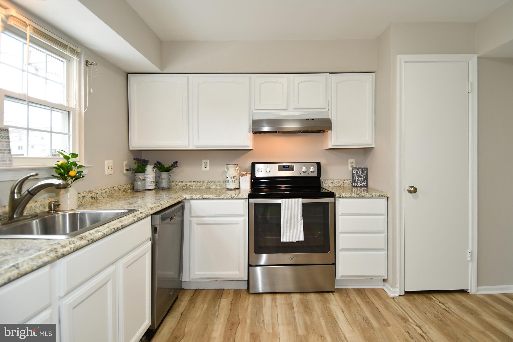 LAKE RIDGE - Residential