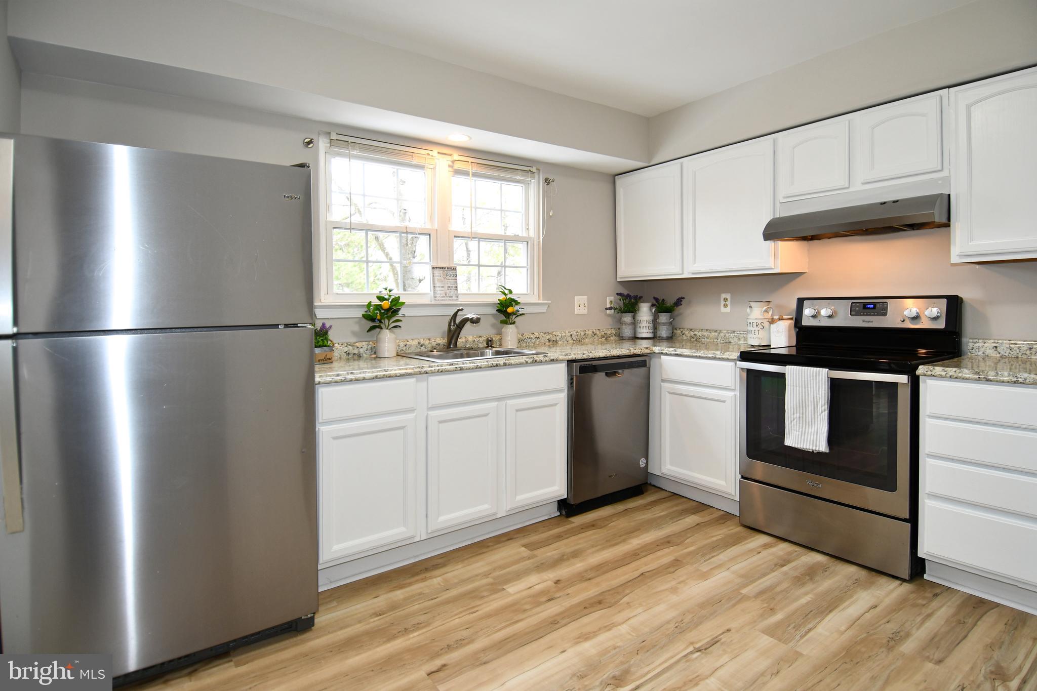 LAKE RIDGE - Residential