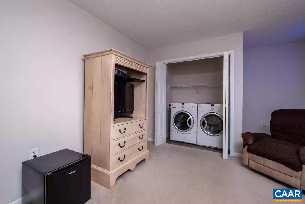 TAYLOR SPRINGS - Residential Lease