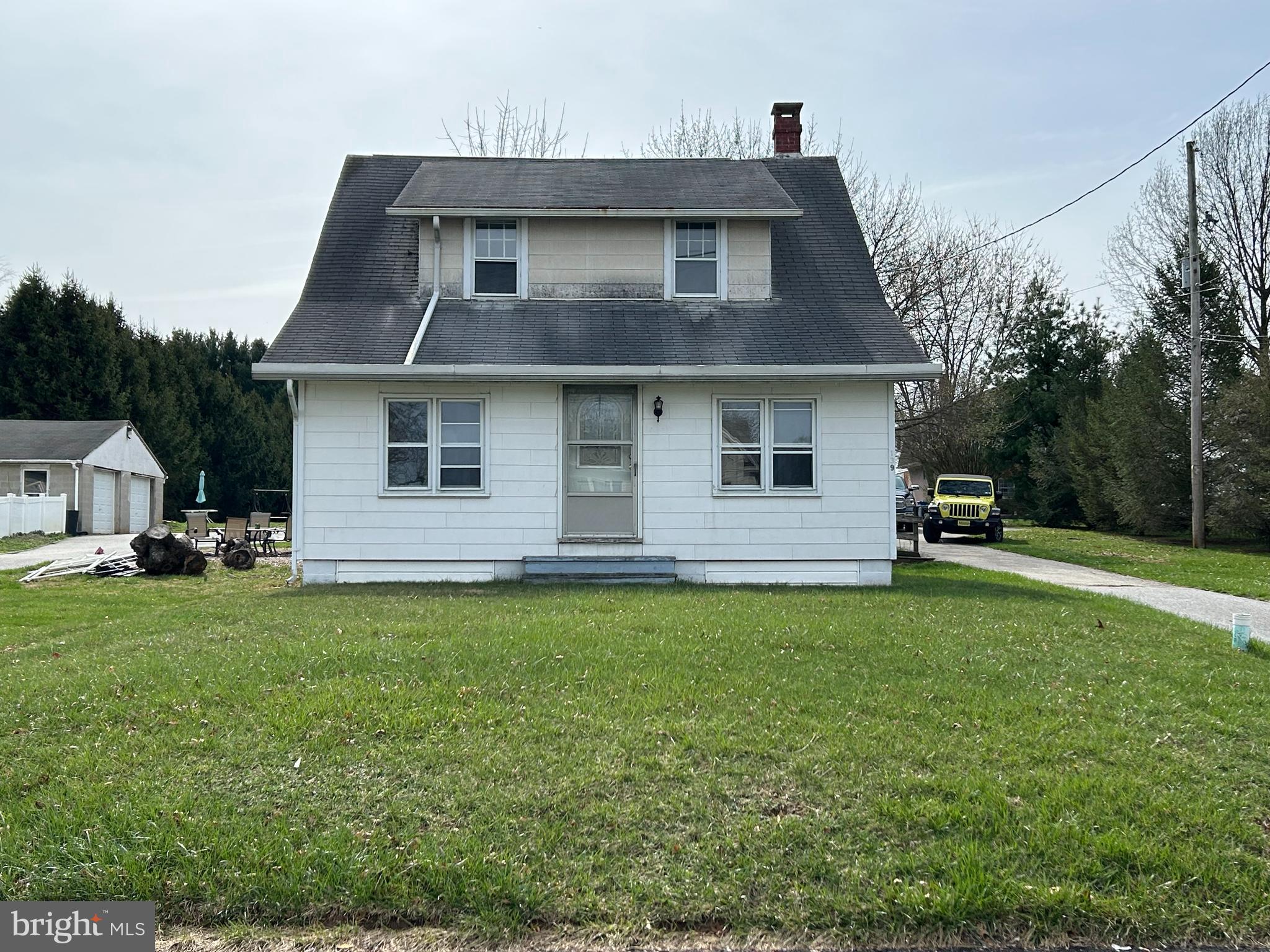 LOGANVILLE - Residential