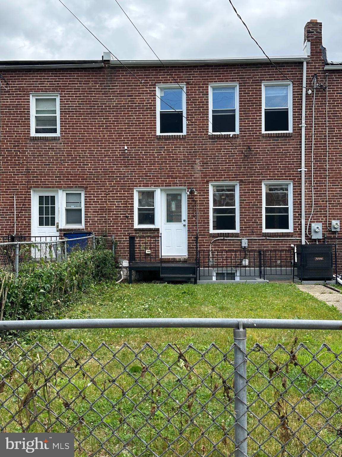 EDMONDSON VILLAGE - Residential Lease