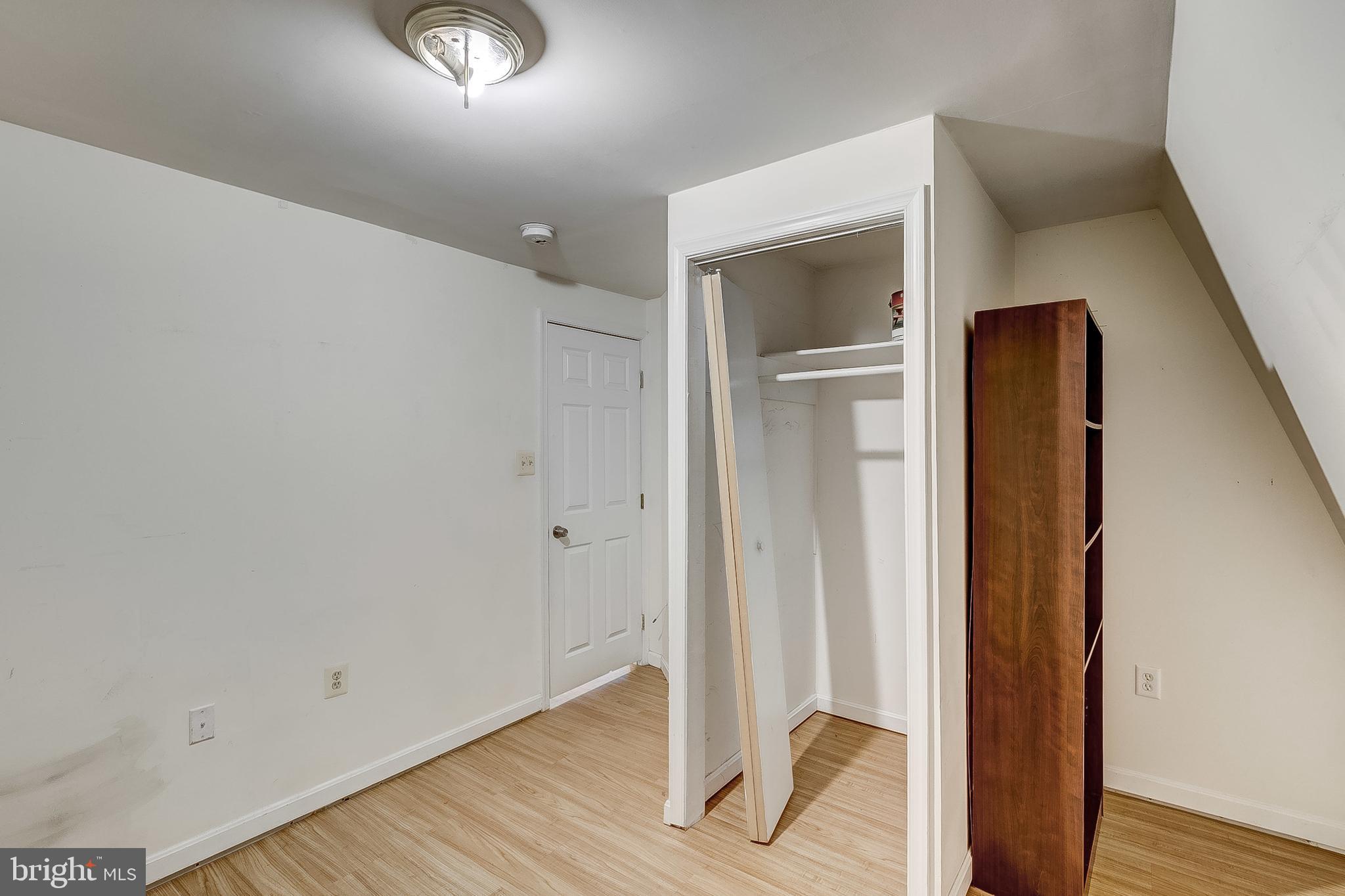 WOODHOLME - Residential Lease