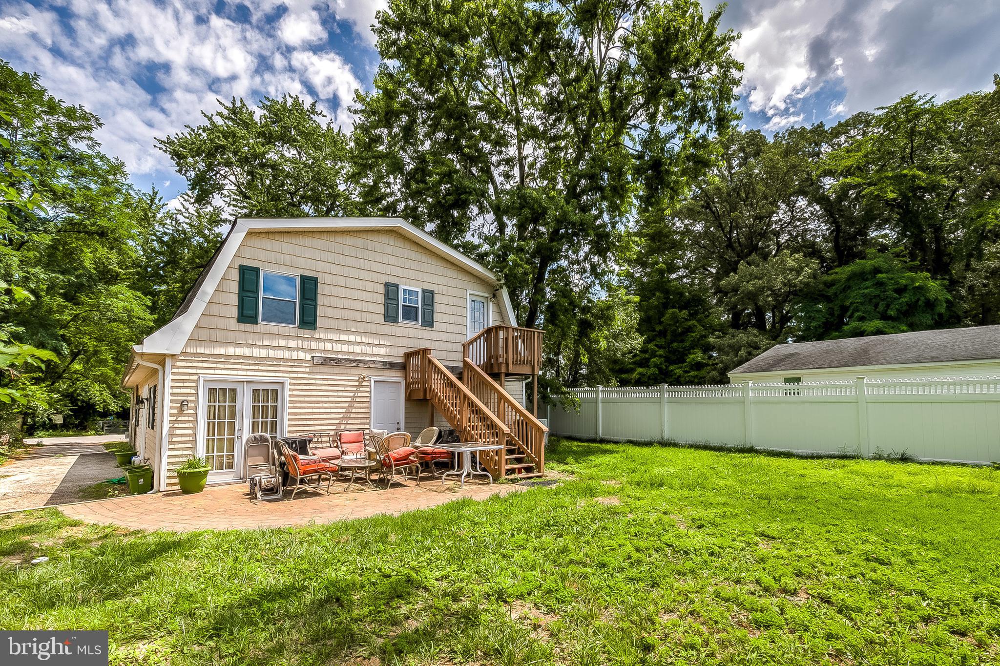 WOODHOLME - Residential Lease