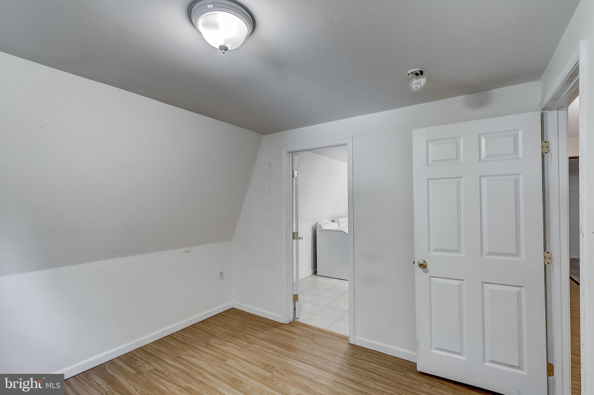 WOODHOLME - Residential Lease