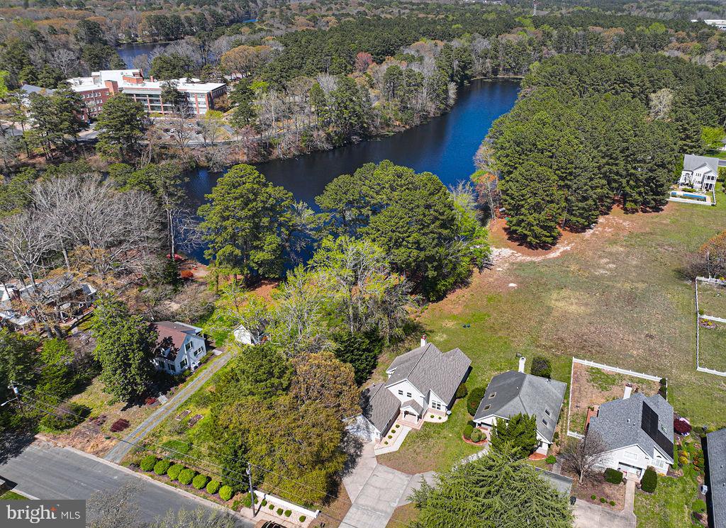 MEADOWS NEIGHBORHOOD - Residential