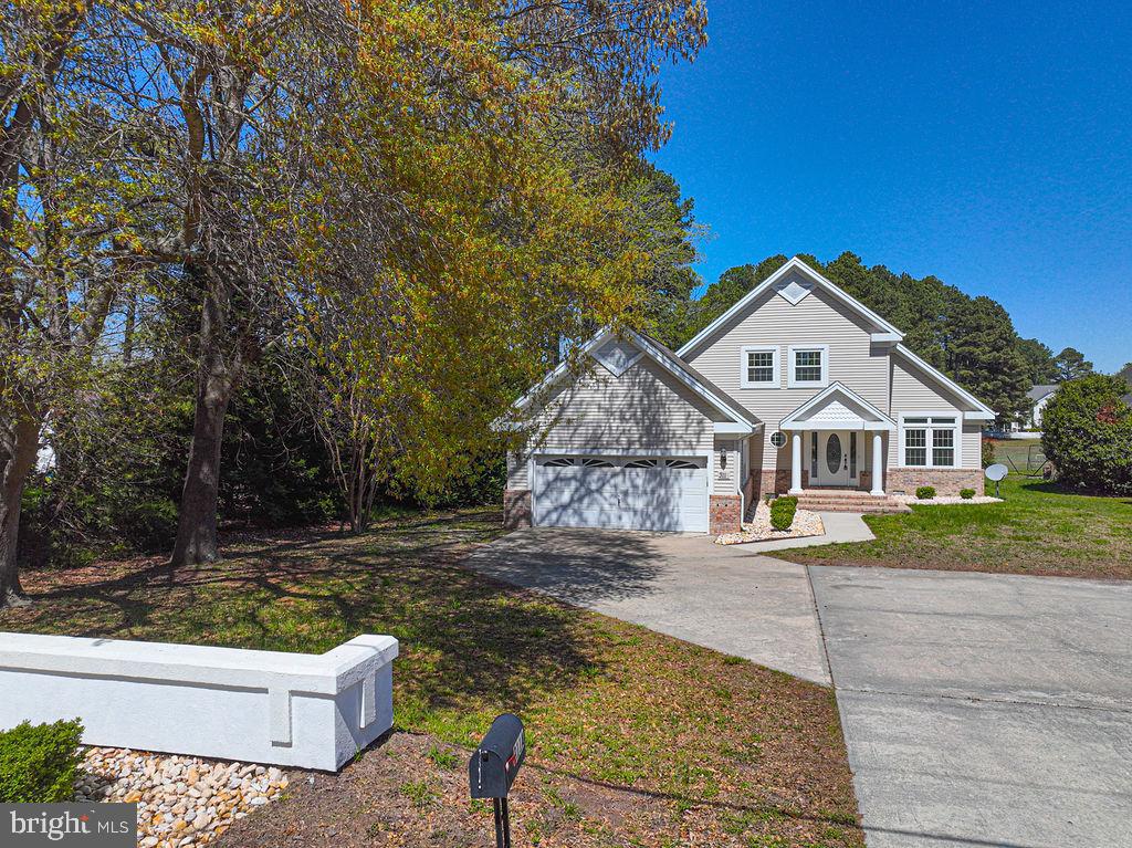 MEADOWS NEIGHBORHOOD - Residential