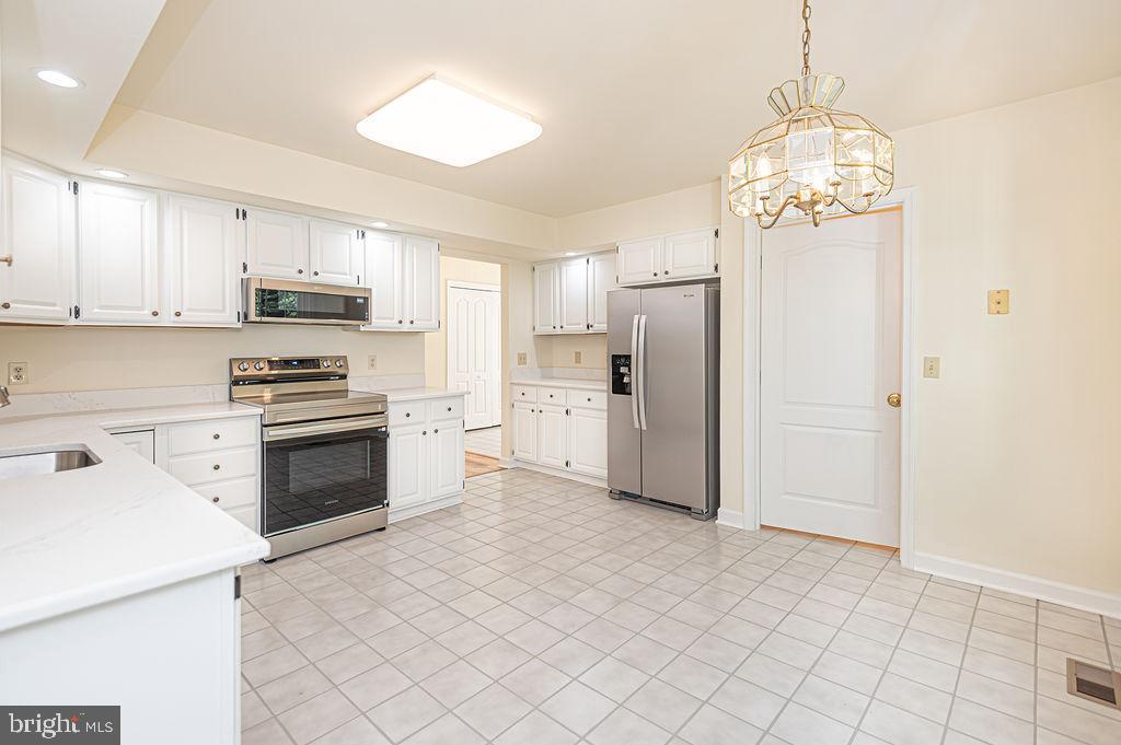 MEADOWS NEIGHBORHOOD - Residential