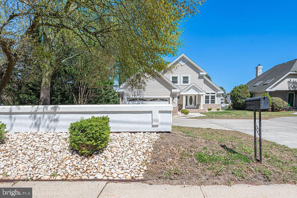 MEADOWS NEIGHBORHOOD - Residential