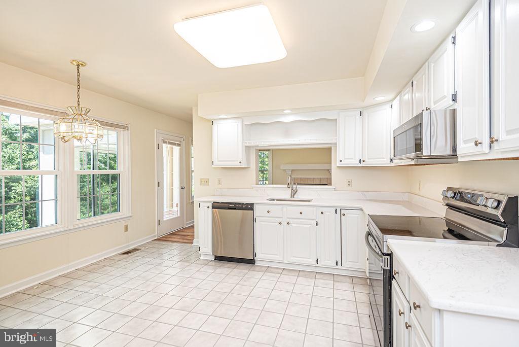 MEADOWS NEIGHBORHOOD - Residential