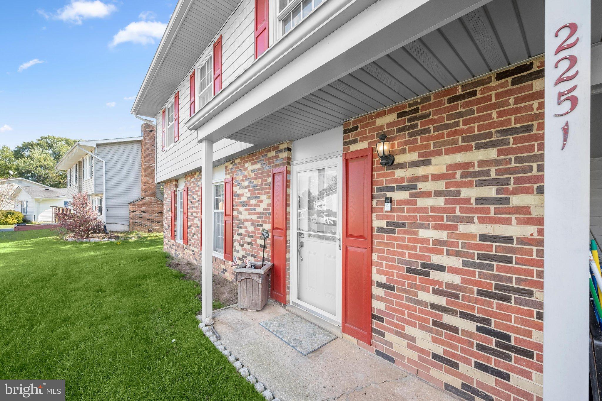 2251 MISTHAVEN LANE