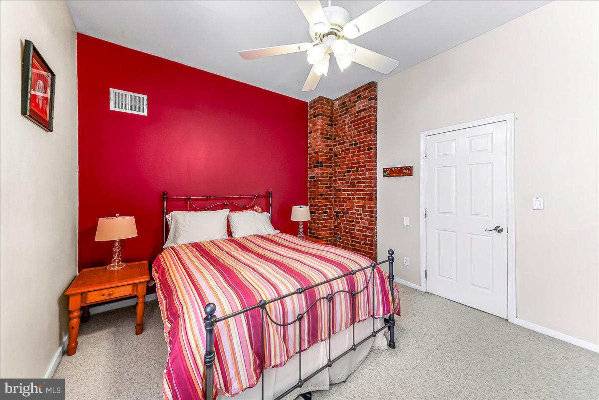 OLD CITY - Residential