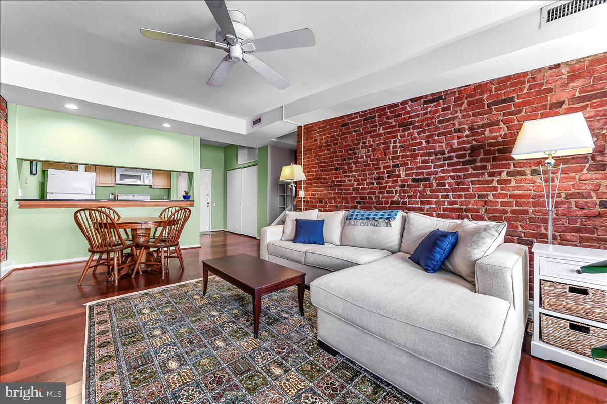 102 CHURCH STREET 22 402