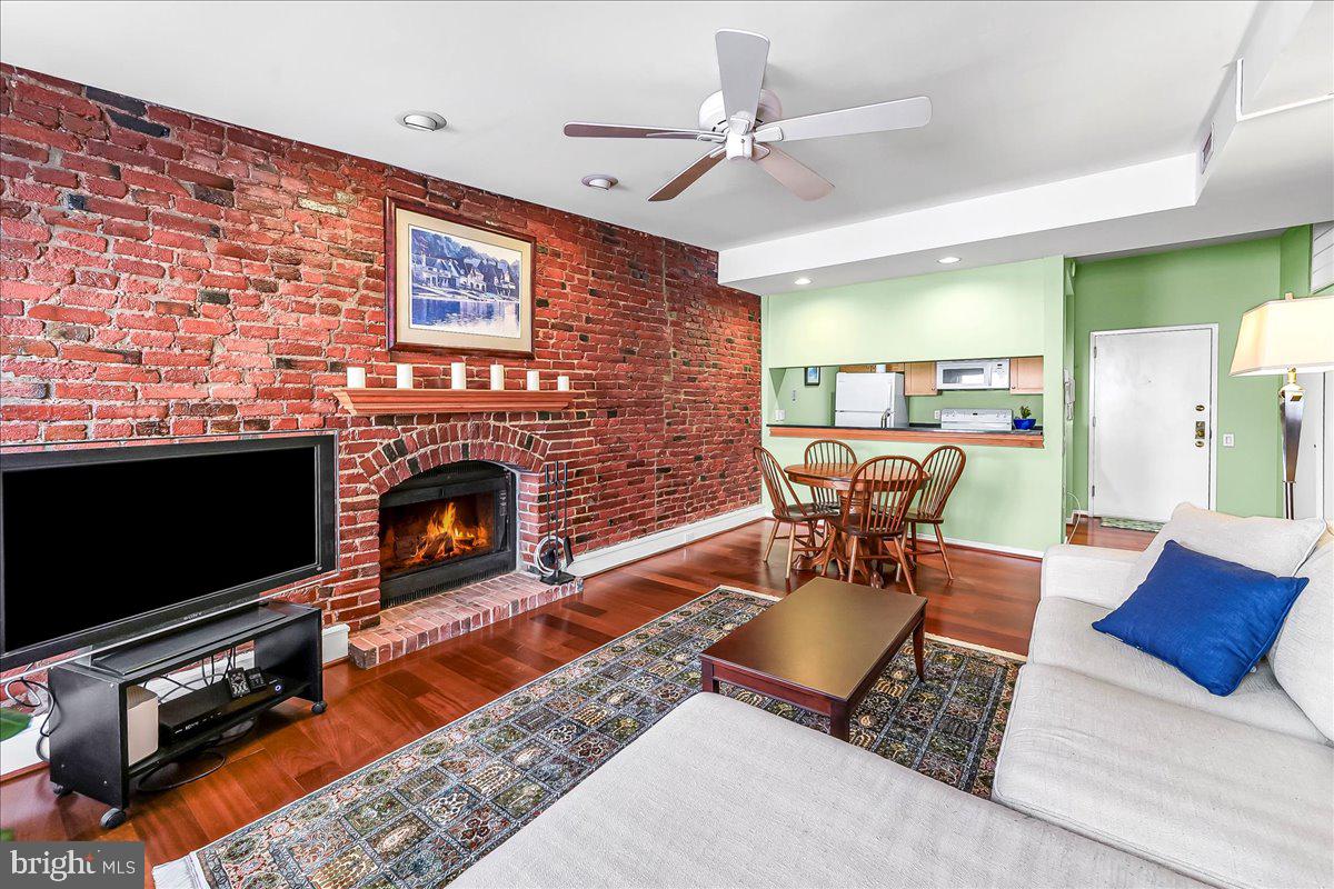 102 CHURCH STREET 22 402