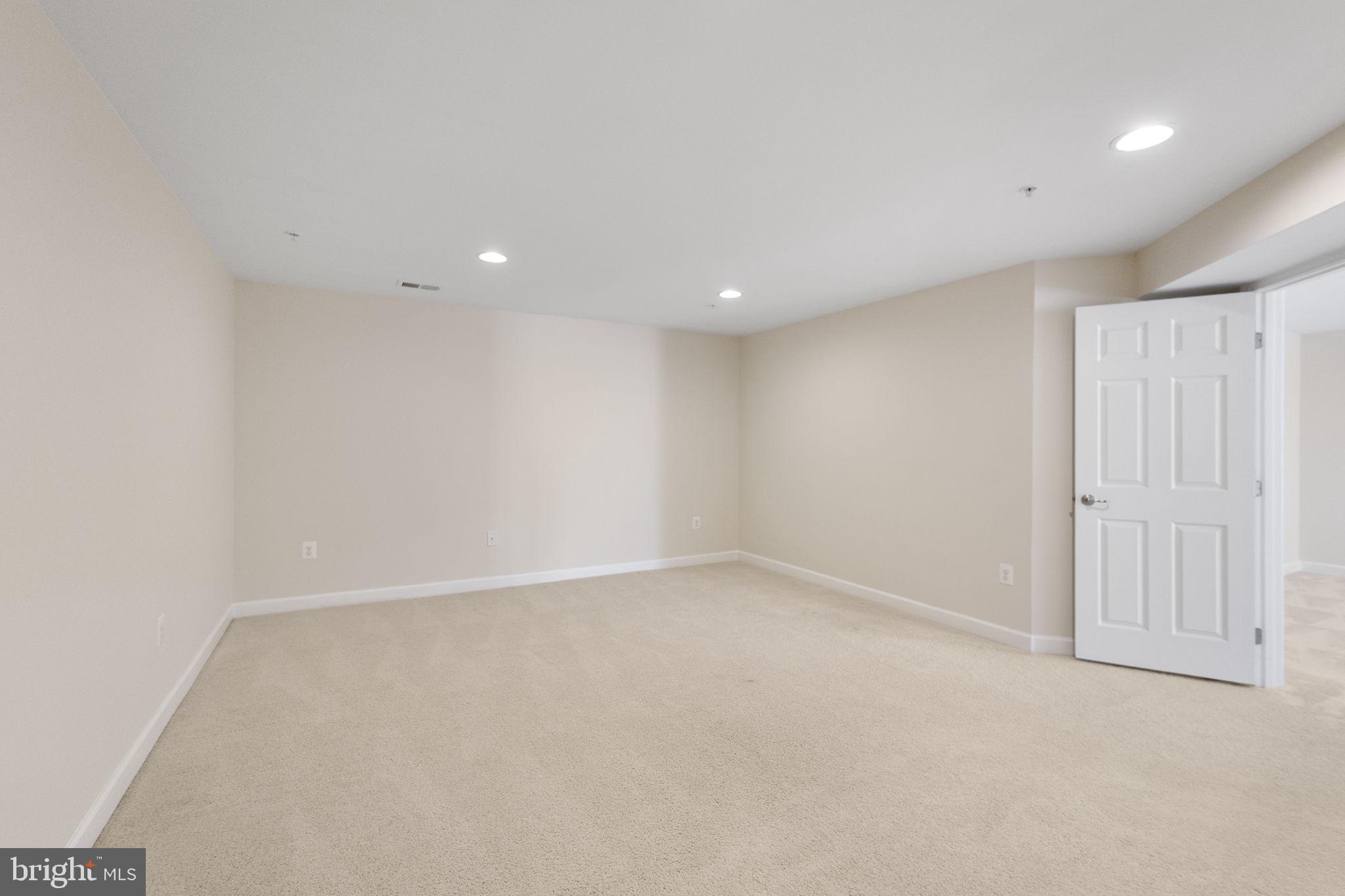 ARORA HILLS - Residential