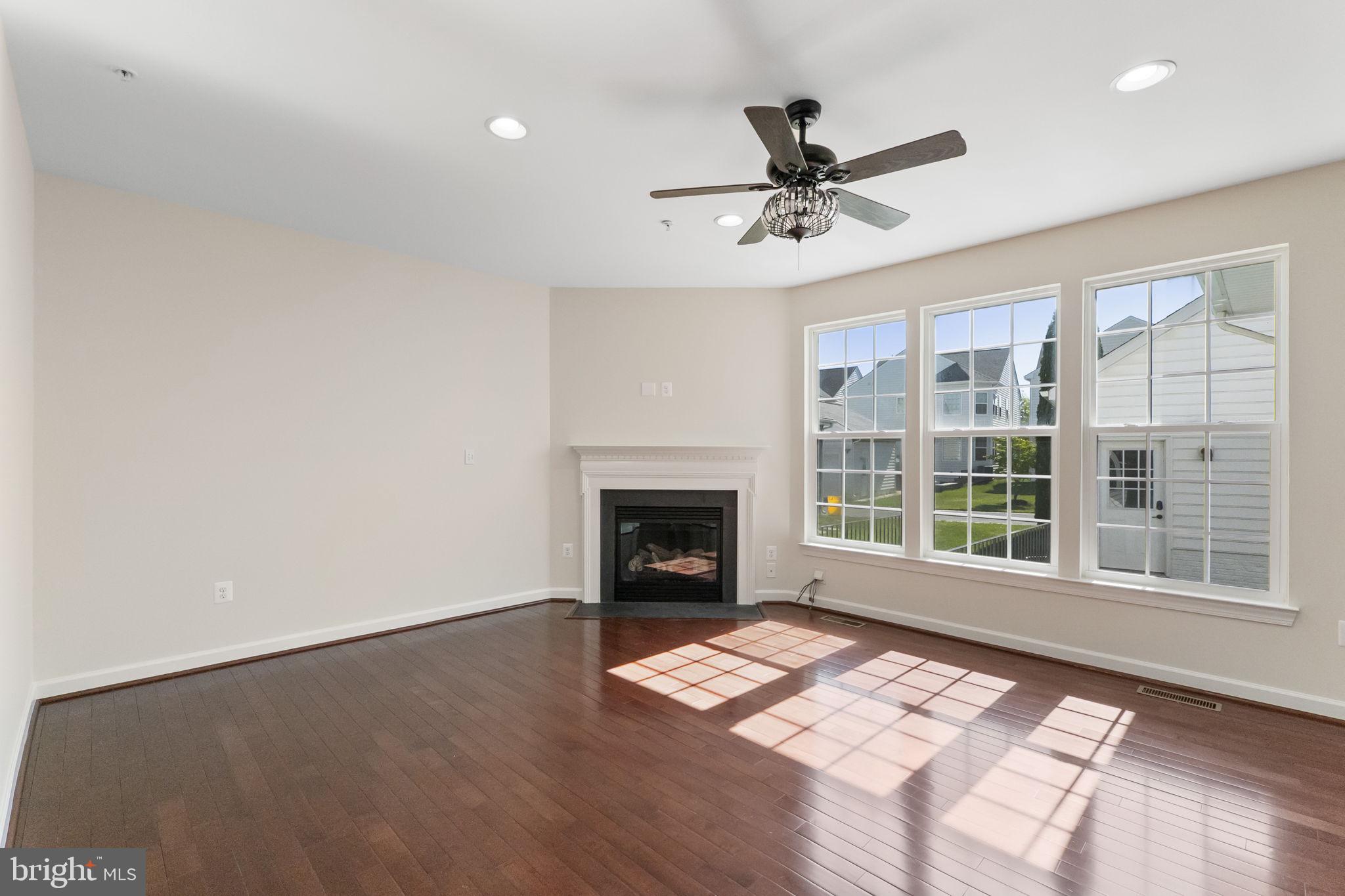 ARORA HILLS - Residential