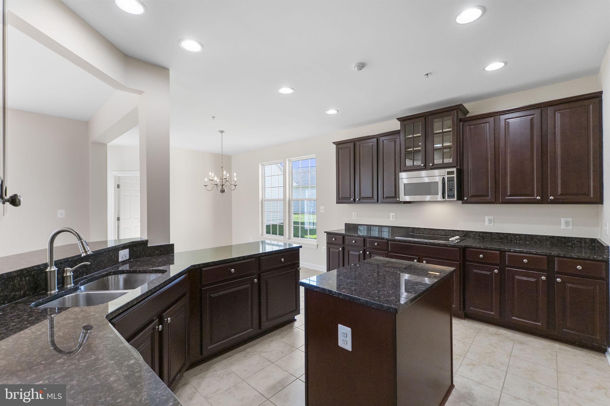 ARORA HILLS - Residential