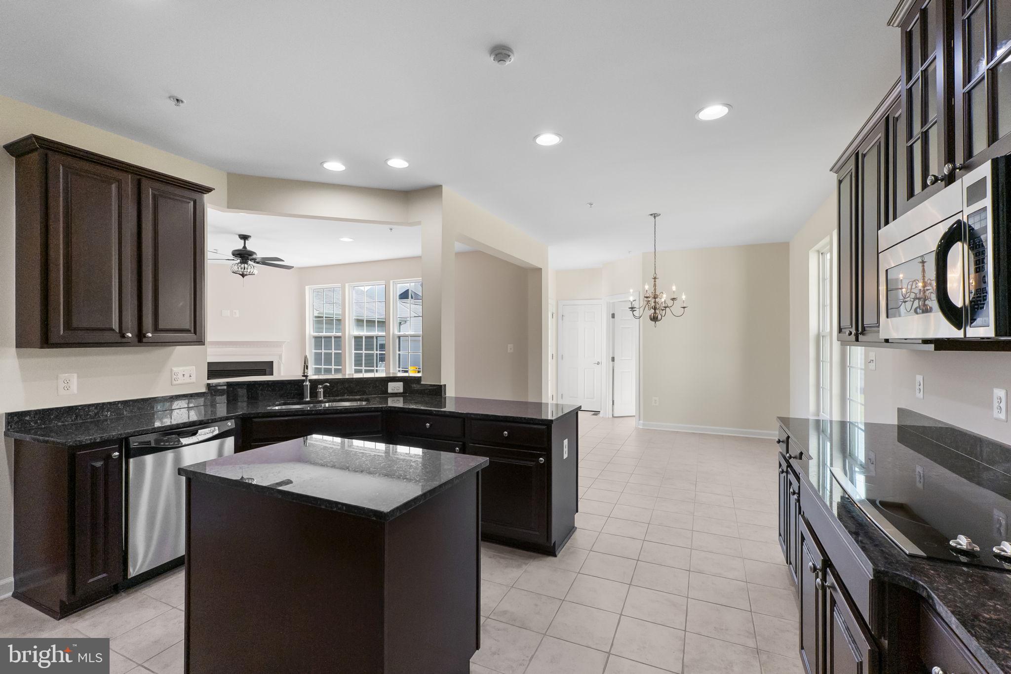 ARORA HILLS - Residential