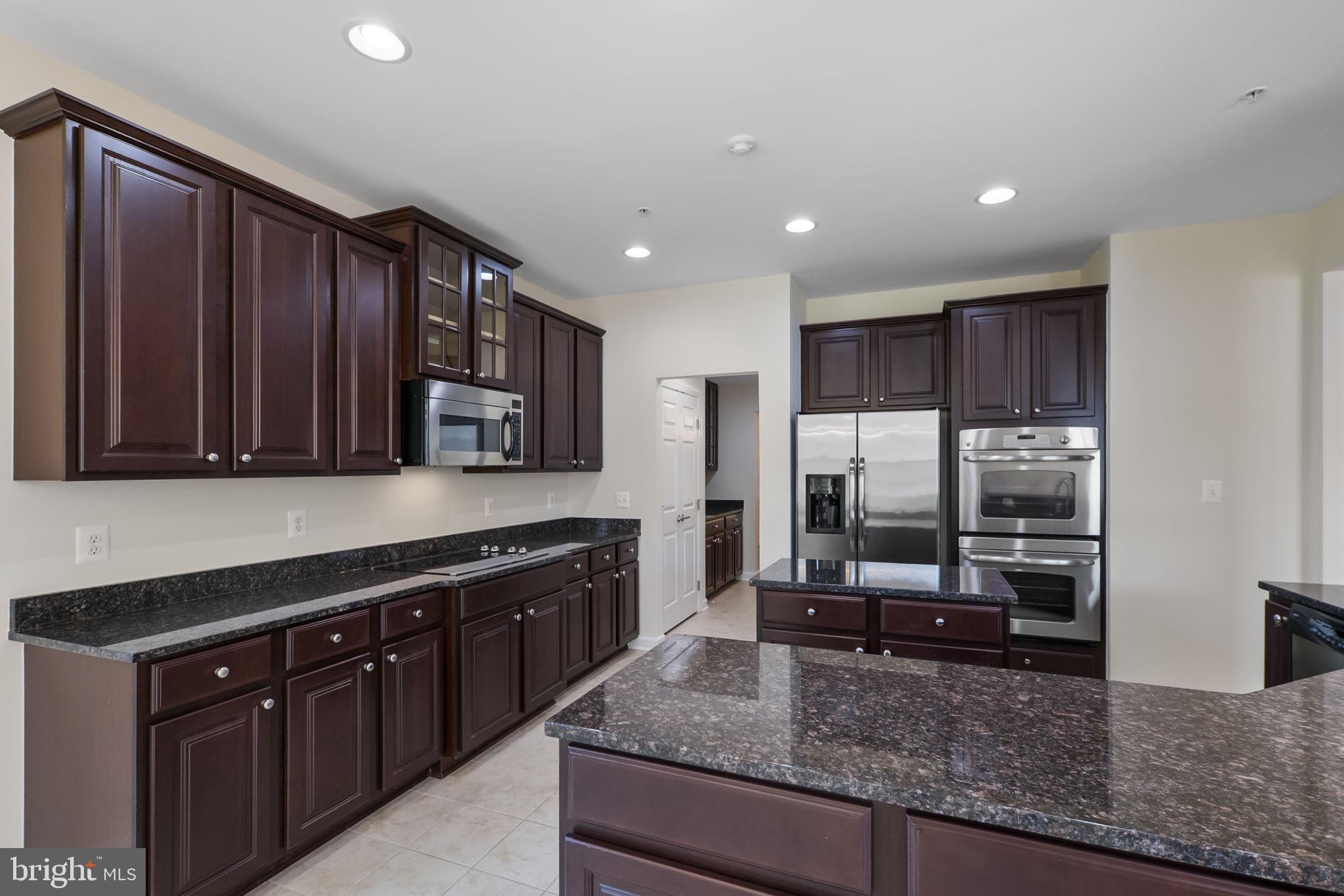 ARORA HILLS - Residential