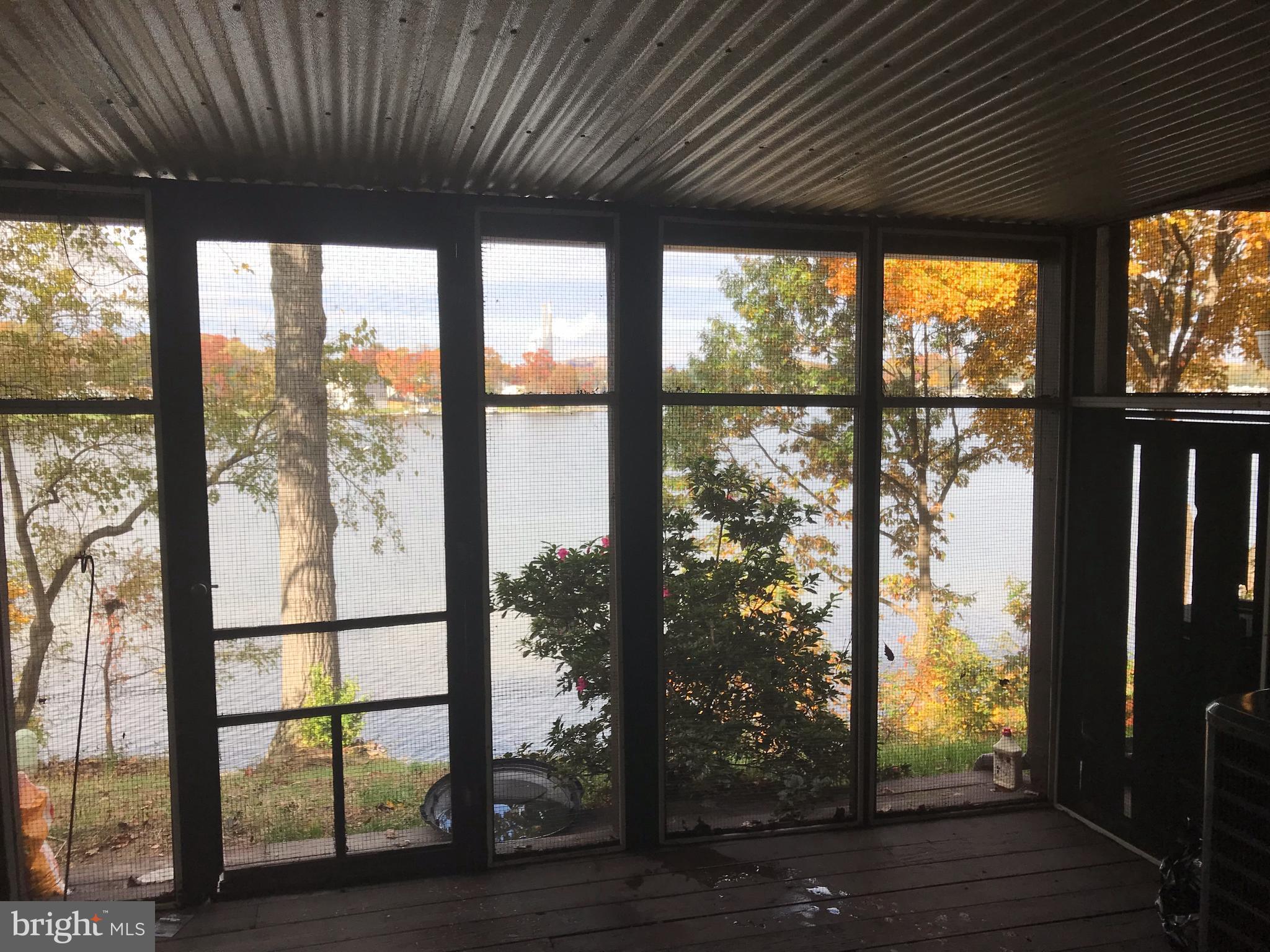 ELIZABETHS LANDING - Residential Lease